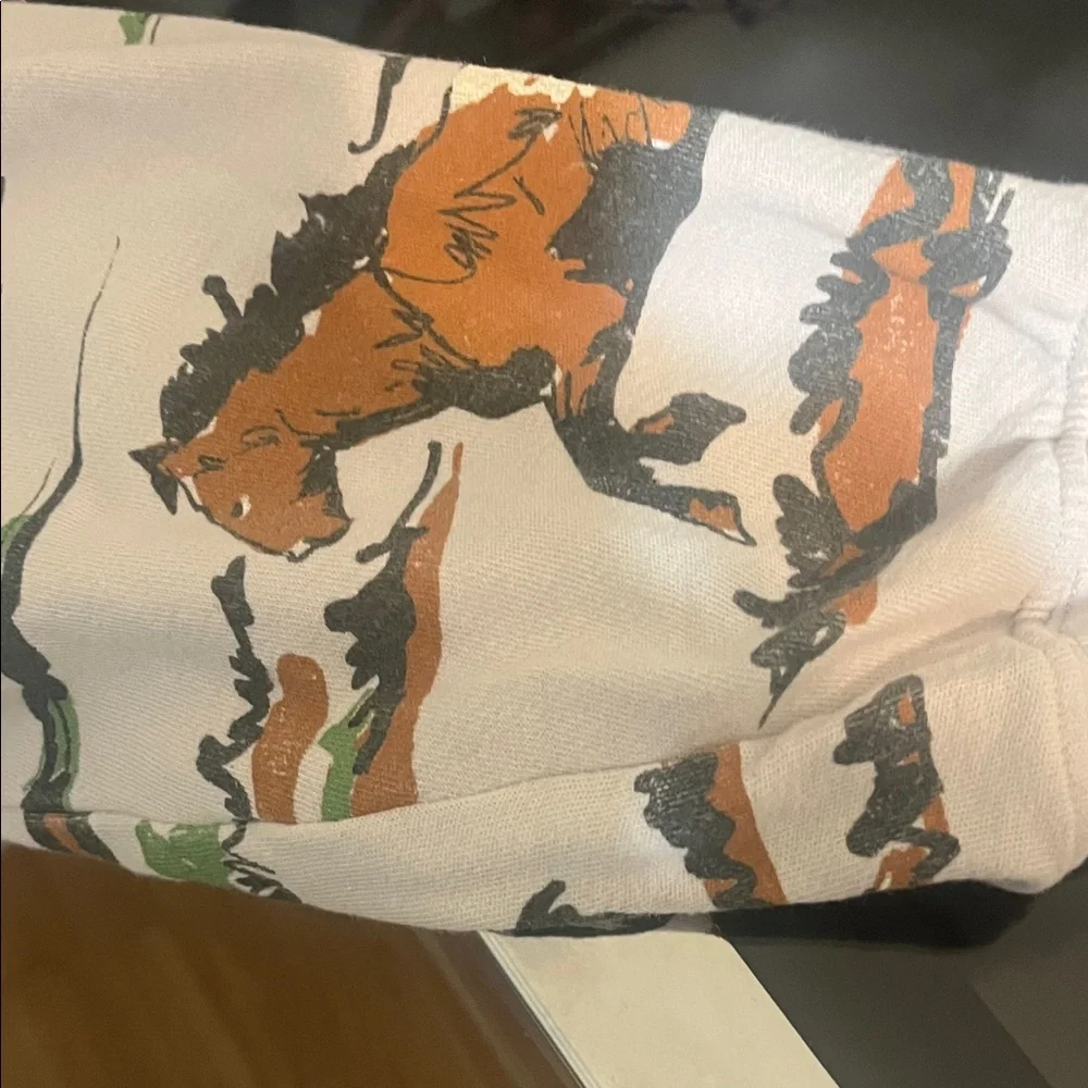 Daydreamer White Horse Print Sweatshirt - Picture 2 of 3